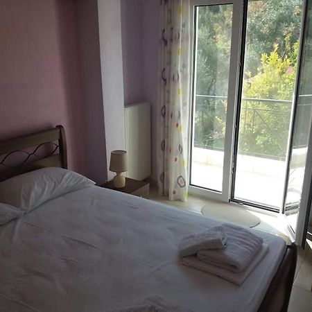 Zoe'S Apartments Nea Iraklitsa Ngoại thất bức ảnh