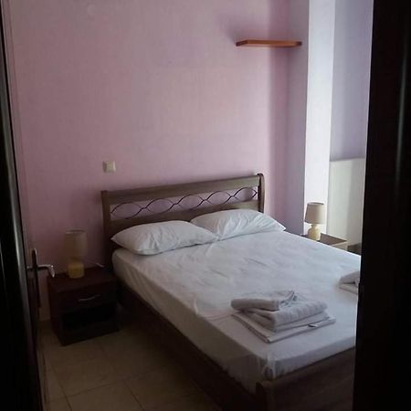 Zoe'S Apartments Nea Iraklitsa Ngoại thất bức ảnh