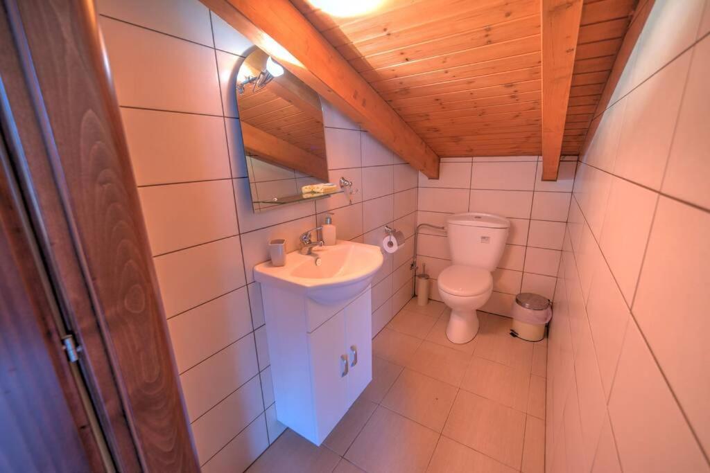 Zoe'S Apartments Nea Iraklitsa Ngoại thất bức ảnh