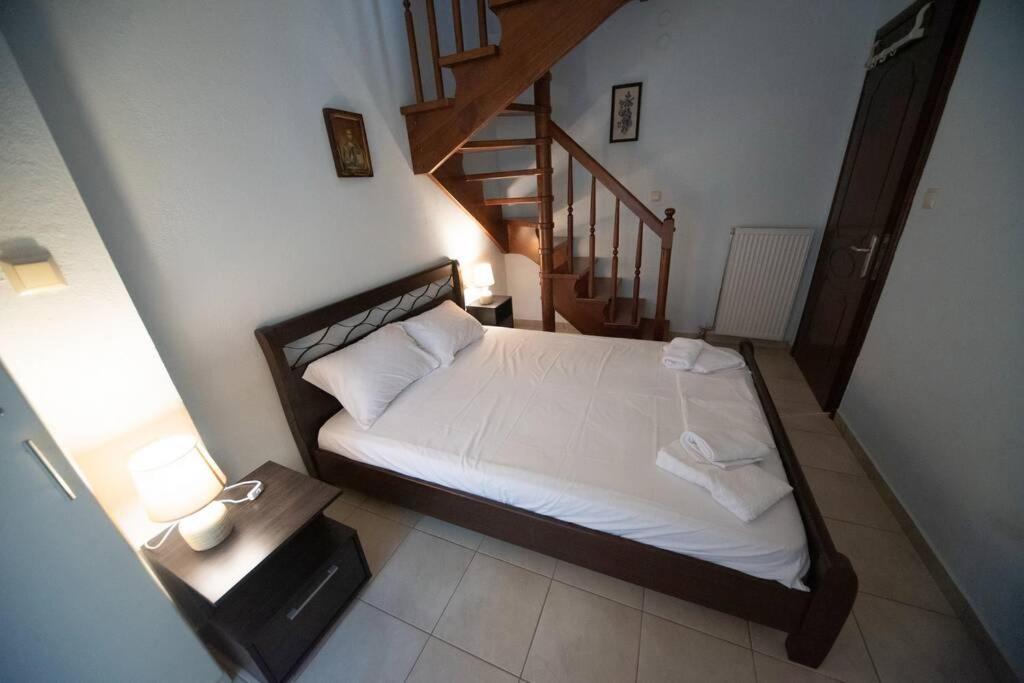 Zoe'S Apartments Nea Iraklitsa Ngoại thất bức ảnh